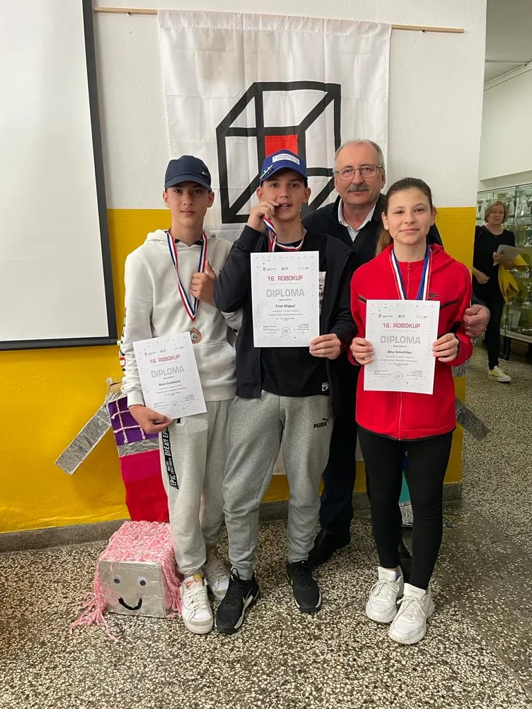 FFVAL.ovci brončani na Imotskom Robokupu !!!